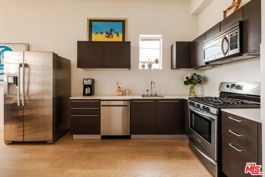 1912 Broadway 205, Santa Monica, California 90404 home-pic-7